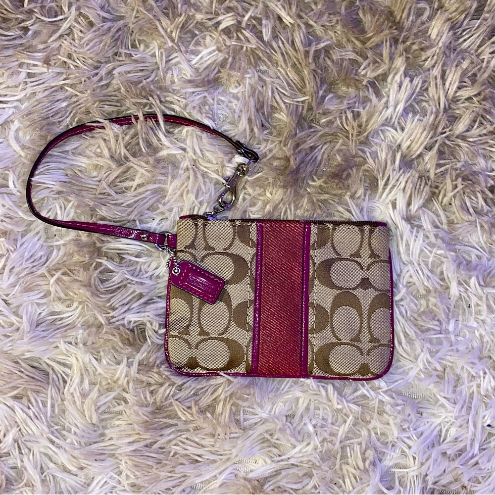 Coach Corner Zip Wristlet